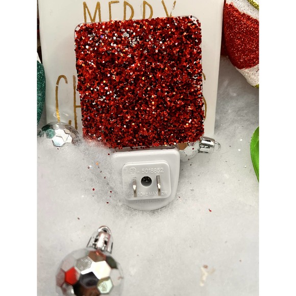Red Glitter Santa Cam - Picture 4 of 4